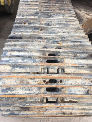 รถขุด KOMATSU PC220-5 แถมฟรี หัว Breaker