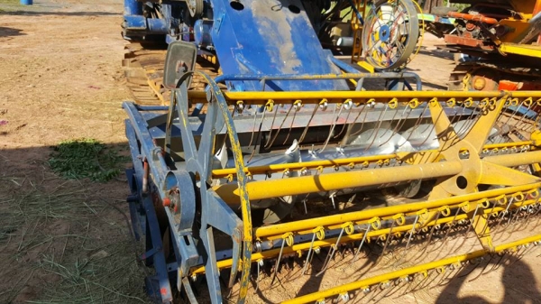 ขายรถเกี่ยวข้าวเกษตรพัฒนา ปลดหนี้210แรง ช่วงล่าง10 ปั๊ม22แฝดสภาพลงงานได้