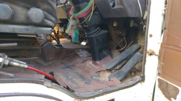 ขายรถสิบล้อดัมพ์ Hino FM176 เครื่อง EH700-168 แรง 2 เพลา ปี 44 กระบะดัมพ์ยาว 5.80 เมตร เบรคจิฟฟี่ หัวเดิมไม่เคยทำสี ทะเบียนพร้อม