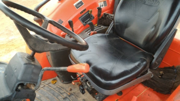 ขาย KUBOTA  M7040 ดันหน้า ผาน6 รถสวยเดิมๆ สนใจสอบถามได้ครับ ราคา 460,000 อ.แกลง ระยอง  DC Tractor Rayong  0818618678,0899347475