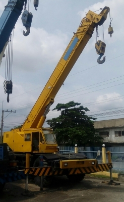 โมบายเครน.KATO.KR45H-III (45ตัน)