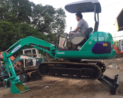 ขายรถขุดKOMATSU PC25-รุ่น7เก่านอกแท้ญี่ปุ่นเอกสารอินวอยนำเข้า-ไม่เคยใช้งานในไทยคับ