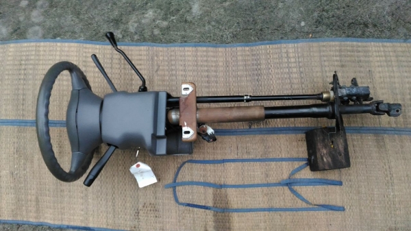 แกนคอพร้อมวงนวมพวงมาลัย เกียร์คอ จอโค้ง Datsun Japan