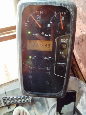 ขายรถขุดแบ็คโค ฮิตาชิ ZX200-1ทำงานหมื่น ชม. ช่วงล่างดี ไฟฟ้าครบ เอวแน่นบูมสวยเดิม ขายรถขุดแบ็คโค ฮิตาชิ ZX200-1ทำงานหมื่น ชม. ช่วงล่างดี ไฟฟ้าครบ เอวแน่นบูมสวยเดิม