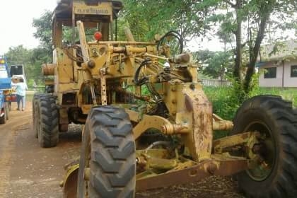 KOMATSU GD37-6H
