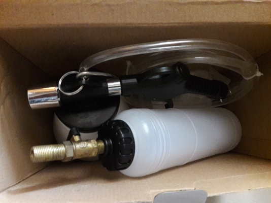 อุปกรณ์ ช่วยไล่ลม เบรก และครัช