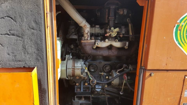 ขายเครื่องปั่นไฟมือสองจากญี่ปุ่นสภาพเดิมๆพร้อมใช้งานราคาไม่แรง