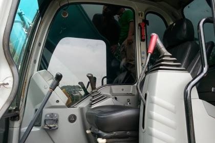 ขายรถแบคโค SK200 YN10 มาร์คซิก รถสวยสภาพดีมาก เอกสารพร้อมโอน ราคา1,650,000 สนใจโทร 090-8588220คุณนะ 093-3258446คุณบิว หรือเข้าดูสินค้าอื่นๆได้ที่ www.narong2truck.com หรือ www.truck.in.th/498 หรือเพจFacebook ณรงค์ ซื้อขายรถมือสอง (เว็บไซต์ส่วนตัว) หรือFac