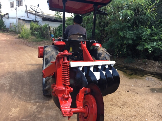 รถไถมือสอง ขายรถไถยันม่าร์35แรงสวยๆมีอุปกรณ์ หน้า หลังราคา195000บาท พร้อมใช้งานสวยๆครับ สนใจ โทร081-365-5997 อำพร พาเจริญ ต. วังบัว อ. คลองขลุงจ.กำแพงเพชร ดูสินค้าเพิ่มเติมได้ที่ (http://buasorn.truck2hand.com) รถไถมือสอง ขายรถไถยันม่าร์35แรงสวยๆมีอุปกรณ์ หน้า หลังราคา195000บาท พร้อมใช้งานสวยๆครับ สนใจ โทร081-365-5997 อำพร พาเจริญ ต. วังบัว อ. คลองขลุงจ.กำแพงเพชร ดูสินค้าเพิ่มเติมได้ที่ (http://buasorn.truck2hand.com)