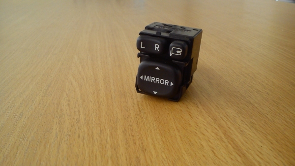 สวิทช์ปรับกระจกมองข้าง TOYOTA สำหรับรุ่นที่ไม่มีกรอบ สวิทช์ปรับกระจกมองข้าง TOYOTA สำหรับรุ่นที่ไม่มีกรอบ