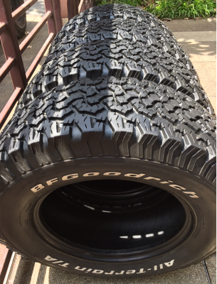 ยาง All BF Goodrich 265 70 17 กลางปี14 ดอกเต็ม ติดหนวด ราคาไม่แพง