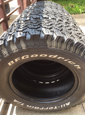 ยาง All BF Goodrich 265 70 17 กลางปี14 ดอกเต็ม ติดหนวด ราคาไม่แพง