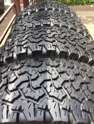 ยาง All BF Goodrich 265 70 17 กลางปี14 ดอกเต็ม ติดหนวด ราคาไม่แพง