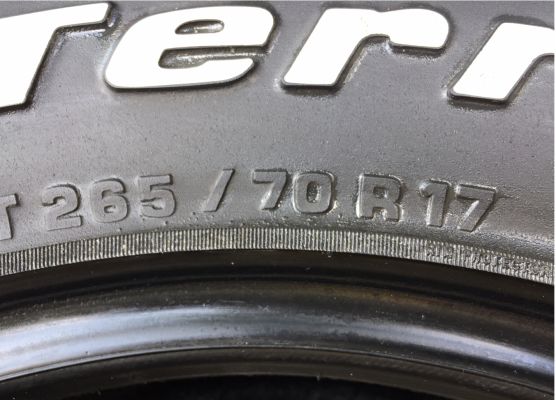ยาง All BF Goodrich 265 70 17 กลางปี14 ดอกเต็ม ติดหนวด ราคาไม่แพง