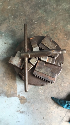 ขายเครื่องกลึง5ฟุตไฟบ้านเกียร์บ็อกราคาถูกๆครับเพลาเดียว