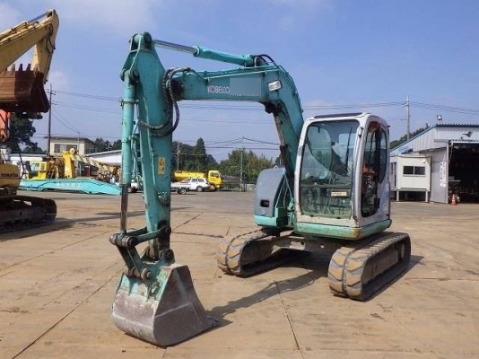ขายรถแบคโฮ KOBELCO SK60SR คอลโทรลสั้น มีลายหัวกระแทก รถนอกนำเข้าเองจากญี่ปุ่น สภาพสวยพร้อมใช้ มีVDOครับ