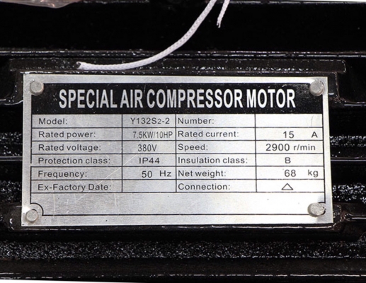 ขายปั้มลมใหม่ 3 สูบ มอร์เตอร์ 10 แรง ไฟ 380V ขนาดถังลม 300 ลิตร ราคา 22000 บาท