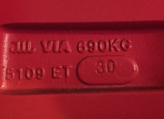 ล้อใหม่ Vossen ขอบ17 สีดำก้านแดง ราคาเร้าใจ