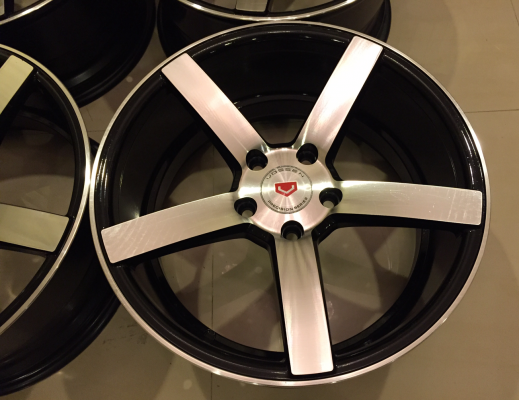 ล้อใหม่ Vossen ขอบ17 ราคาเร้าใจ