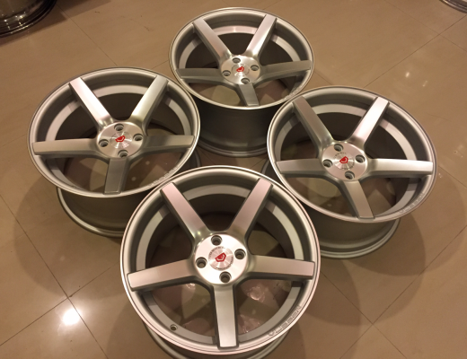 ล้อใหม่ Vossen ลาย5ก้าน ขอบ17 ราคาไม่แพง