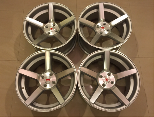 ล้อใหม่ Vossen ลาย5ก้าน ขอบ17 ราคาไม่แพง