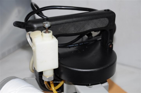 เครื่องเย็บกระสอบแบบมือถือ ของญี่ปุ่นแท้ๆ ยี่ห้อ NEWLONG รุ่น NP-7A MADE IN JAPAN