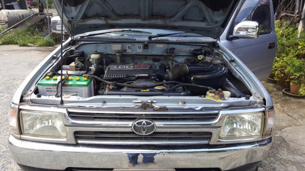 ขายโตโยต้าไทเกอร์ พรีรันเนอร์ ปี 2001 รุ่นท็อป abs airbag เครื่องดีเซล 3000 EFI