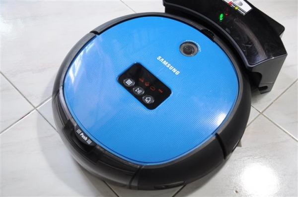 Robot หุ่นยนต์ดูดฝุ่นทำควมสะอาด SAMSUNG มือสองสภาพสวยมาก