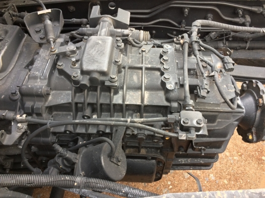 ขาย HINO-S700 -12ล้อ 2เพลา เครื่อง P11C-320 รถยังไม่เคยใช้งานในไทย  เอกสารครบพร้อมโอนทุกคัน