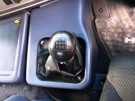 ขาย HINO-S700 -12ล้อ 2เพลา เครื่อง P11C-320 รถยังไม่เคยใช้งานในไทย  เอกสารครบพร้อมโอนทุกคัน