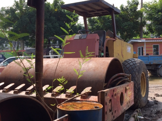 ขายรถบด 10 ตัน 2 เพลา 2 เปลือก STA VV 900 เครื่องขมิ้น 6 สูบ เอกสารอินวิย รถสะภาพดี พร้อมใช้ ราคา.680000 สนใจรีบจองด่วน