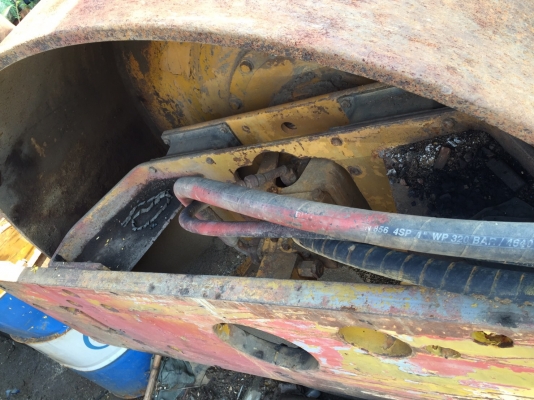 ขายรถบด 10 ตัน 2 เพลา 2 เปลือก STA VV 900 เครื่องขมิ้น 6 สูบ เอกสารอินวิย รถสะภาพดี พร้อมใช้ ราคา.680000 สนใจรีบจองด่วน