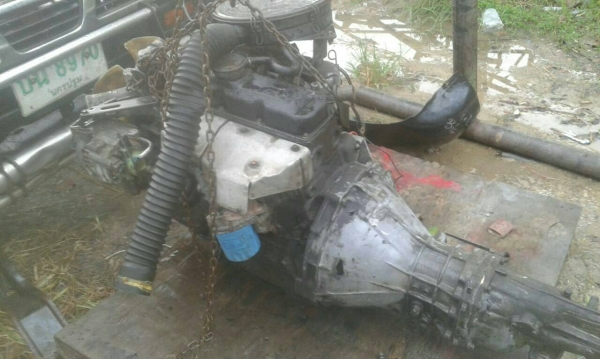 เครื่องพร้อมเกียร์ เครื่องพร้อมเกียร์