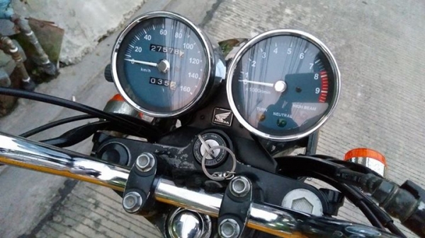 ขาย Honda CB400SS เก่าญี่ปุ่นเดิมๆสภาพสวยพร้อมใช้งานราคา 52000 บาท