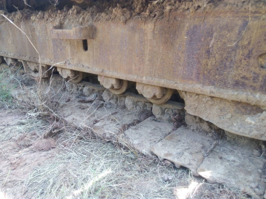 KOMATSU PC200-5 สภาพดีไฟฟ้าช่วงล่างเต็ม เล่มทะเบียน 530,000บ. สนใจติดต่อ 0835601591 หรือ 0903494058