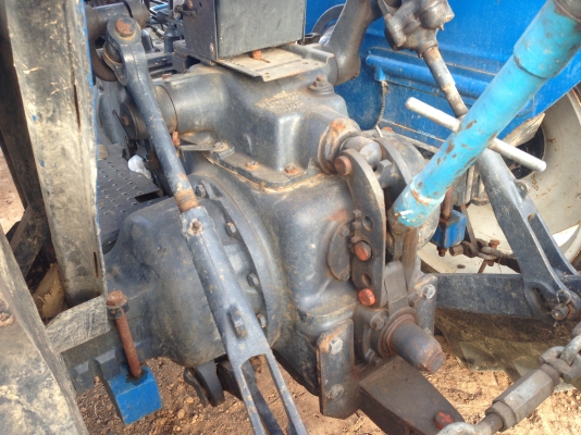 ขายรถไถ 2 เพลา Ford new holland 6610 มีภาพวีดีโอ ราคา685,000 บาท สภาพสวยพร้อมใช้ ผานดันหน้า และผาน 7 ราคา655,000 บาท โทร 081-9972972 089-8451778