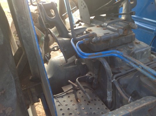 ขายรถไถ 2 เพลา Ford new holland 6610 มีภาพวีดีโอ ราคา685,000 บาท สภาพสวยพร้อมใช้ ผานดันหน้า และผาน 7 ราคา655,000 บาท โทร 081-9972972 089-8451778