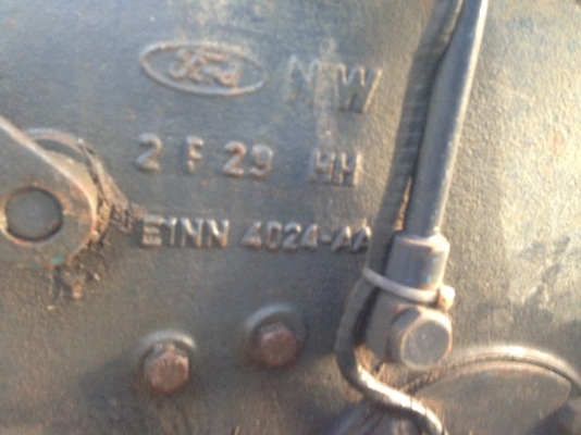 ขายรถไถ 2 เพลา Ford new holland 6610 มีภาพวีดีโอ ราคา685,000 บาท สภาพสวยพร้อมใช้ ผานดันหน้า และผาน 7 ราคา655,000 บาท โทร 081-9972972 089-8451778