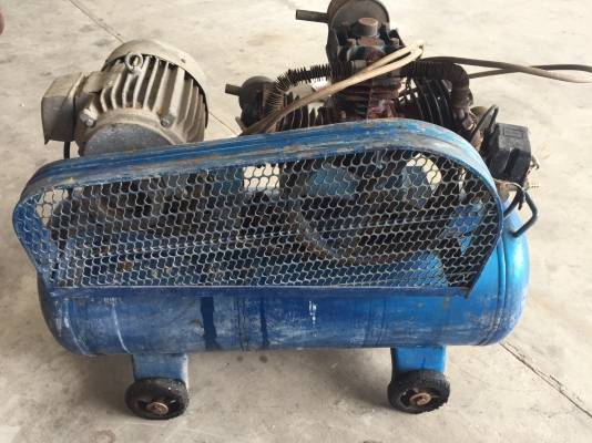 ขายปั้มลมPUMAขนาด2แรงเลือกใช้ได้ทั้ง2สาย220Vและ3สาย380V3แรง