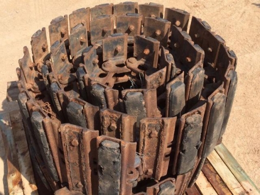 แทรคเหล็ก ใช้กับรถขุด KOBELCO SK20/25/30/35 นำเข้าจากญี่ปุ่น ติดต่อ 087-9118593/085-0843200