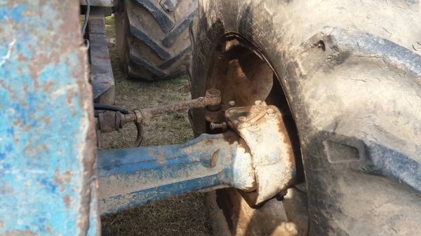 ขายรถไถฟอร์ด 6610