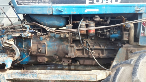 ขายรถไถฟอร์ด 6610  2 เพลา  พร้อมใบมีด