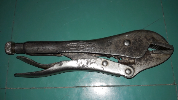 ขายคีมล็อกVISE-GRIP 10R Made in USA.งานเก่ามือสองสภาพใช้งาน