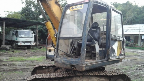 **339,000 บ.ต่อรอง/// แบคโฮ KOBELCO SK60 MARK(3) ไฟตัด เครื่อง+ปั้มเดิม แรงดี บูมอาร์มดี เอวได้ ช่วงล่างพอใช้ โซ่บาง แทร็กเล็ก ตัวเดิน60\% ไม่มีแอร์ รถใช้ทำงานอยู่ ปกติ ไม่มีเล่ม ตามสภาพ พร้อมใช้ **ขาย KOBELCO MARK3 SK60 แบคโฮพิมพ์นิยม สภาพดี ใช้งานได้ ไม่