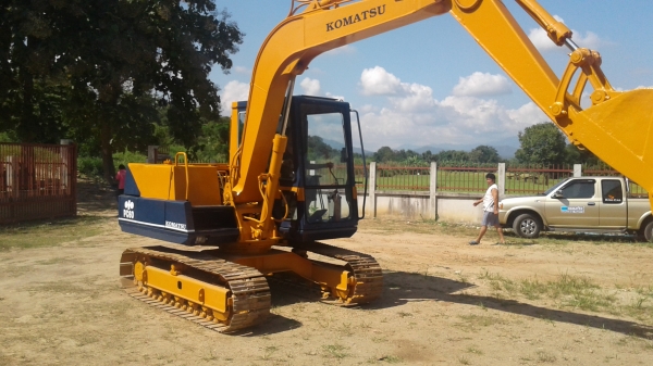 ขายด่วนแบ๊คโฮ