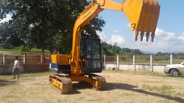 ขายด่วนแบ๊คโฮ