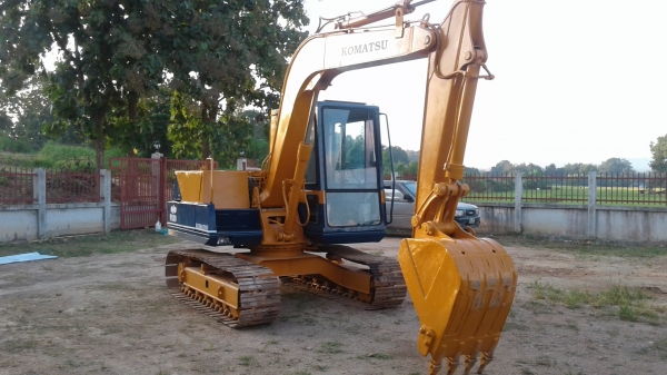 ขายด่วนแบ๊คโฮ