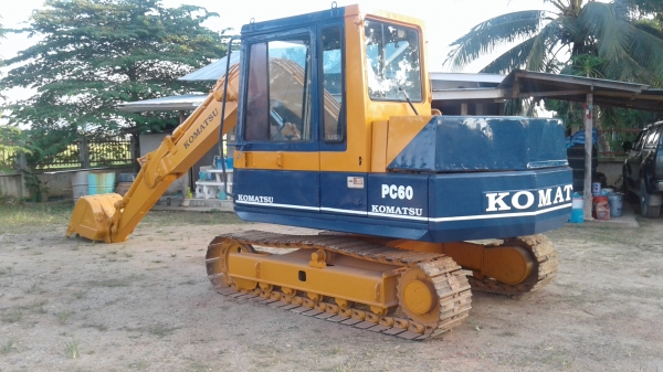 ขายด่วนแบ๊คโฮ