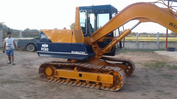 ขายด่วนแบ๊คโฮ