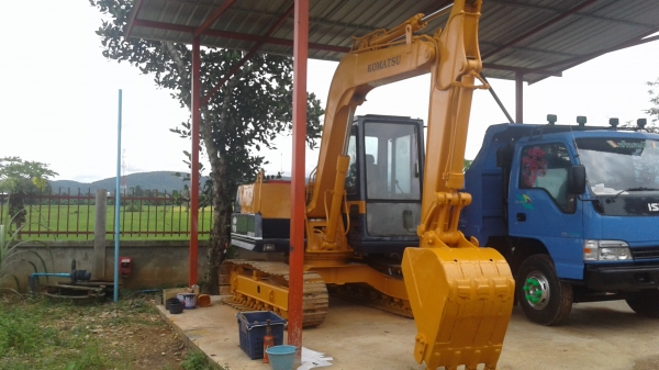 ขายด่วนแบ๊คโฮ